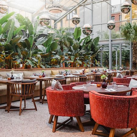 Sly Berlin Hotel Bagian luar foto The Conservatory