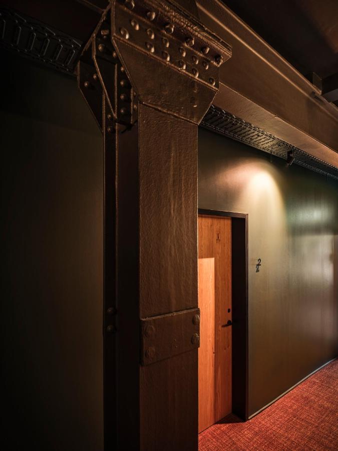 Sly Berlin Hotel Bagian luar foto The interior of the building