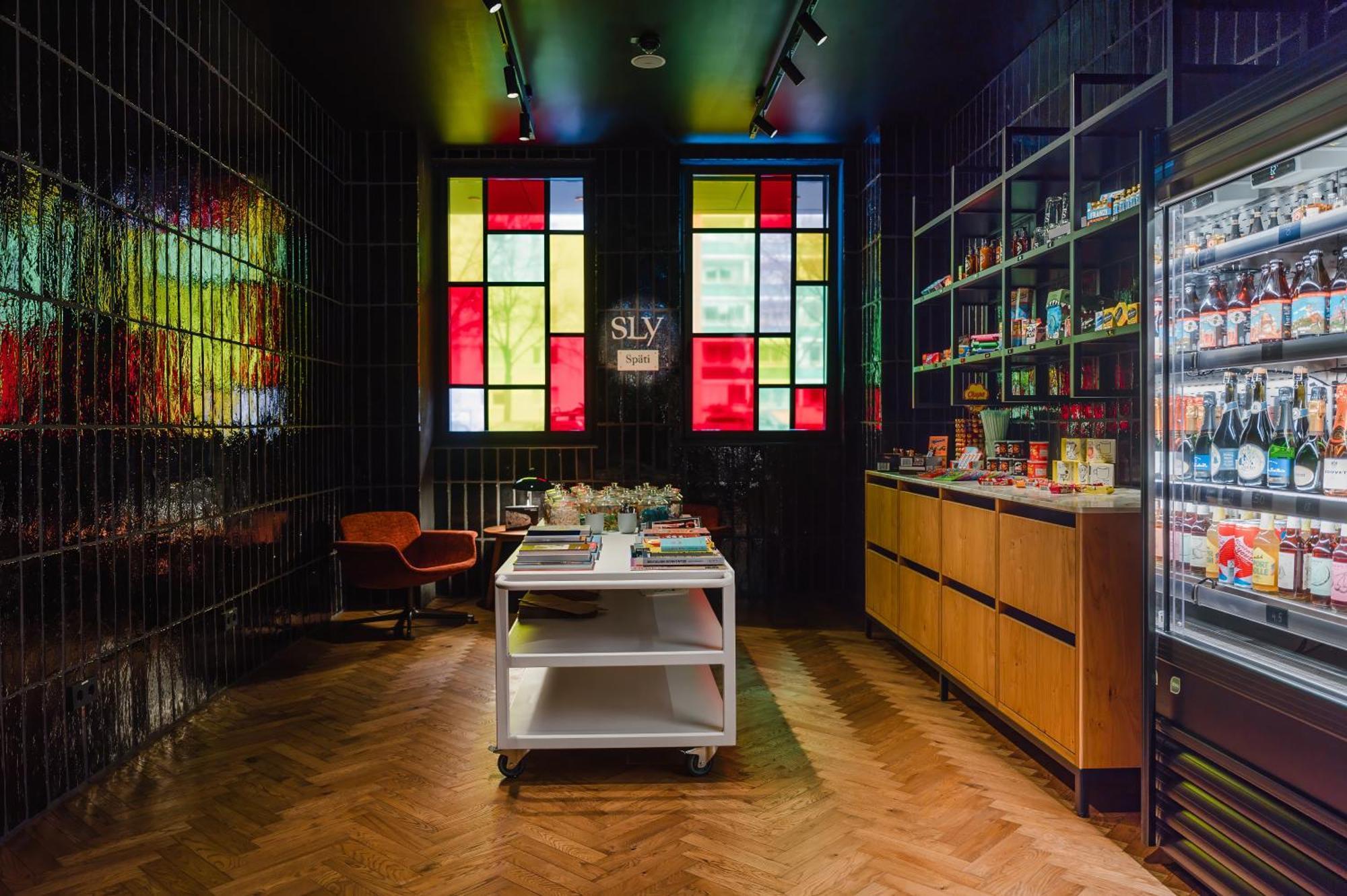 Sly Berlin Hotel Bagian luar foto SLV