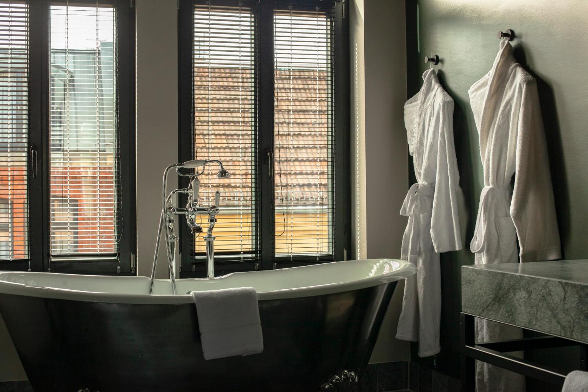 Sly Berlin Hotel Bagian luar foto Bathroom
